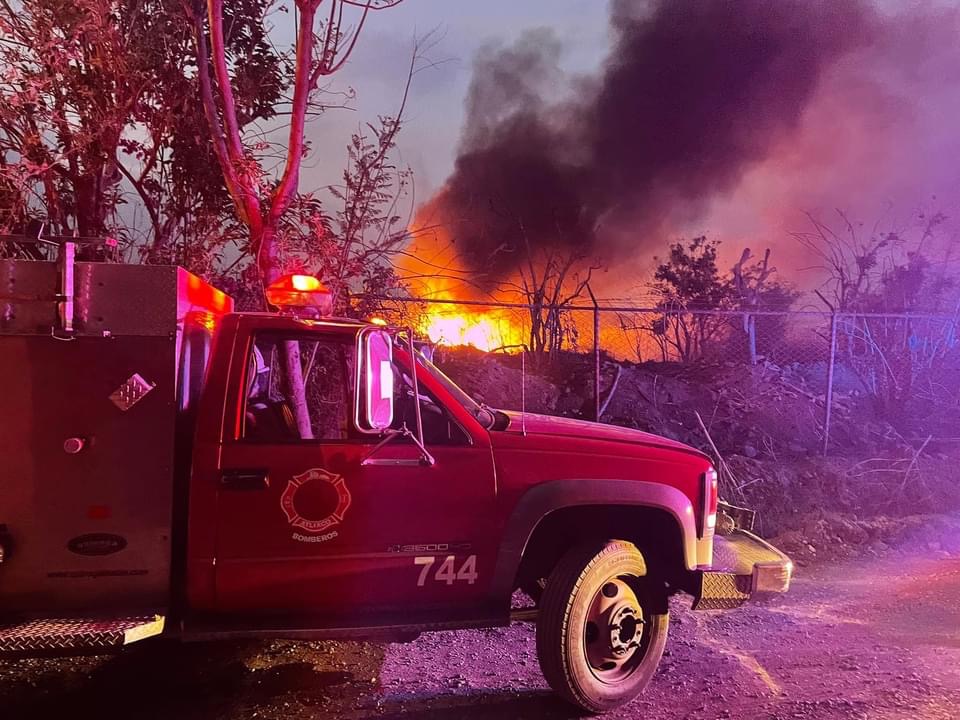 Se incendia predio en límites de Atlixco y Huauquechula