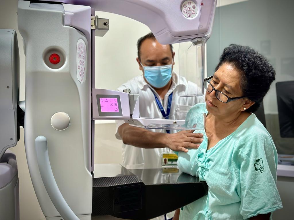 Intensifica IMSS Puebla acciones para prevención y detección del cáncer de mama