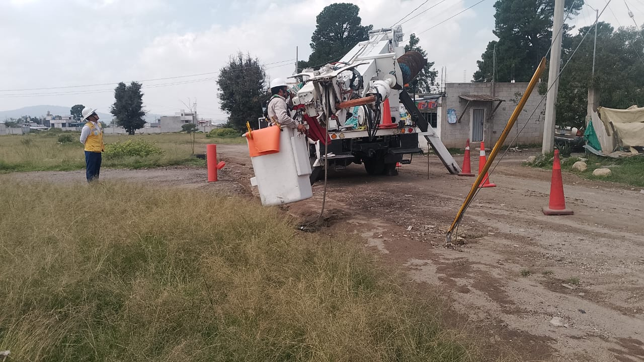  Gestión de Antorcha logra electrificación en la colonia La