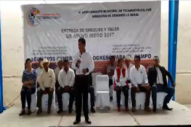 Comuna paga agua de riego a productores de Tecamachalco