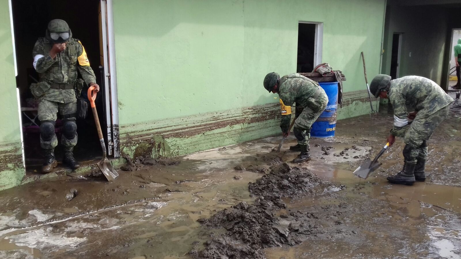 Tromba arrasa ganado e inundó escuelas y casas en Esperanza