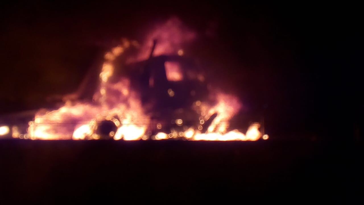 VIDEO: Incendio por choque de camiones en la Puebla-Orizaba