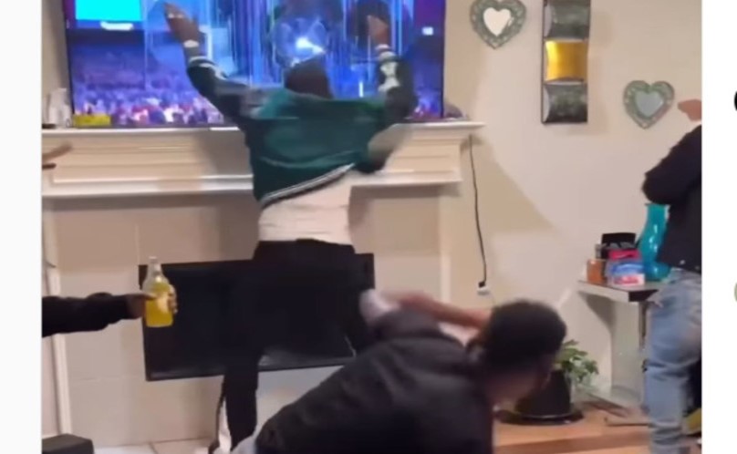 VIDEO Así reaccionó un aficionado de Filadelfia después del gol de campo