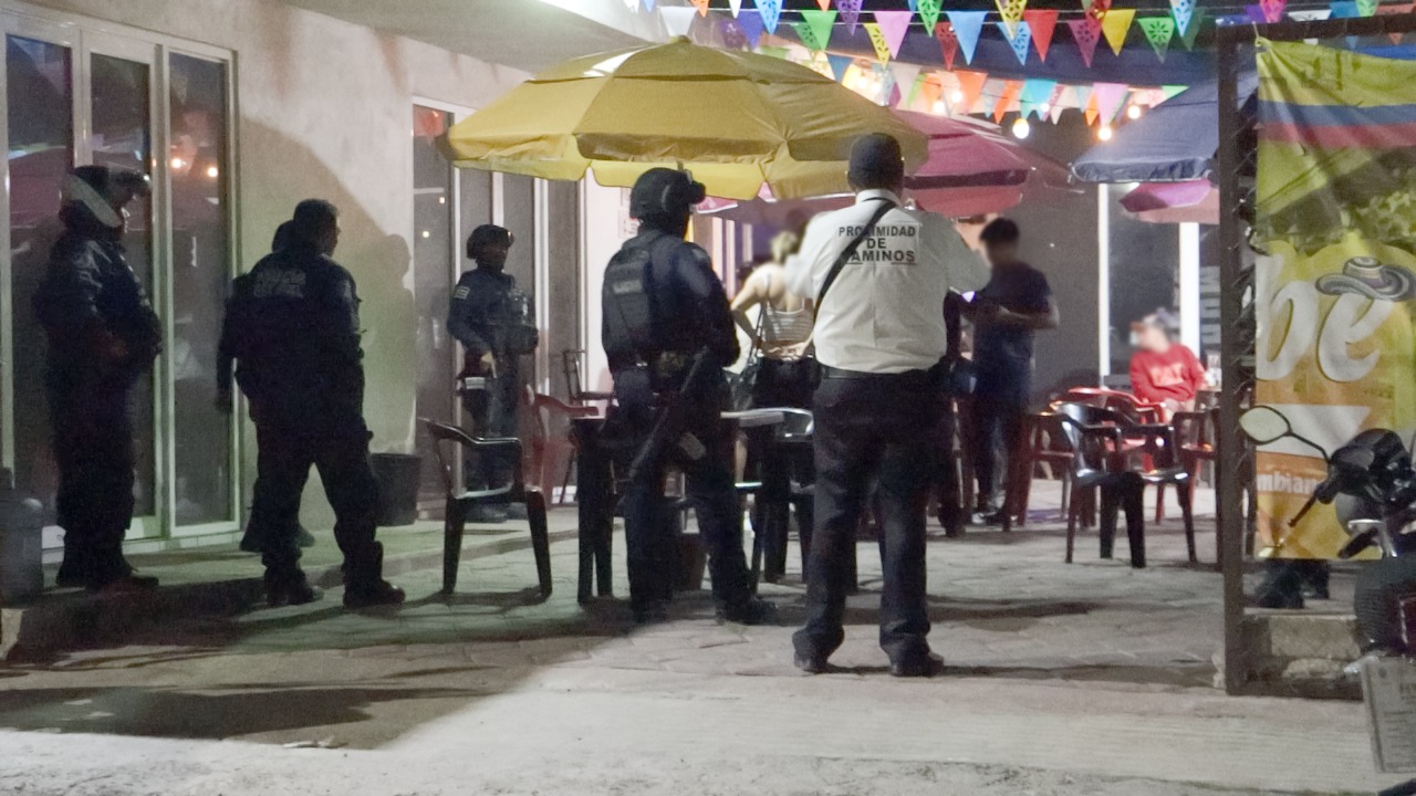 Aseguran a nueve migrantes colombianos en Cuautlancingo