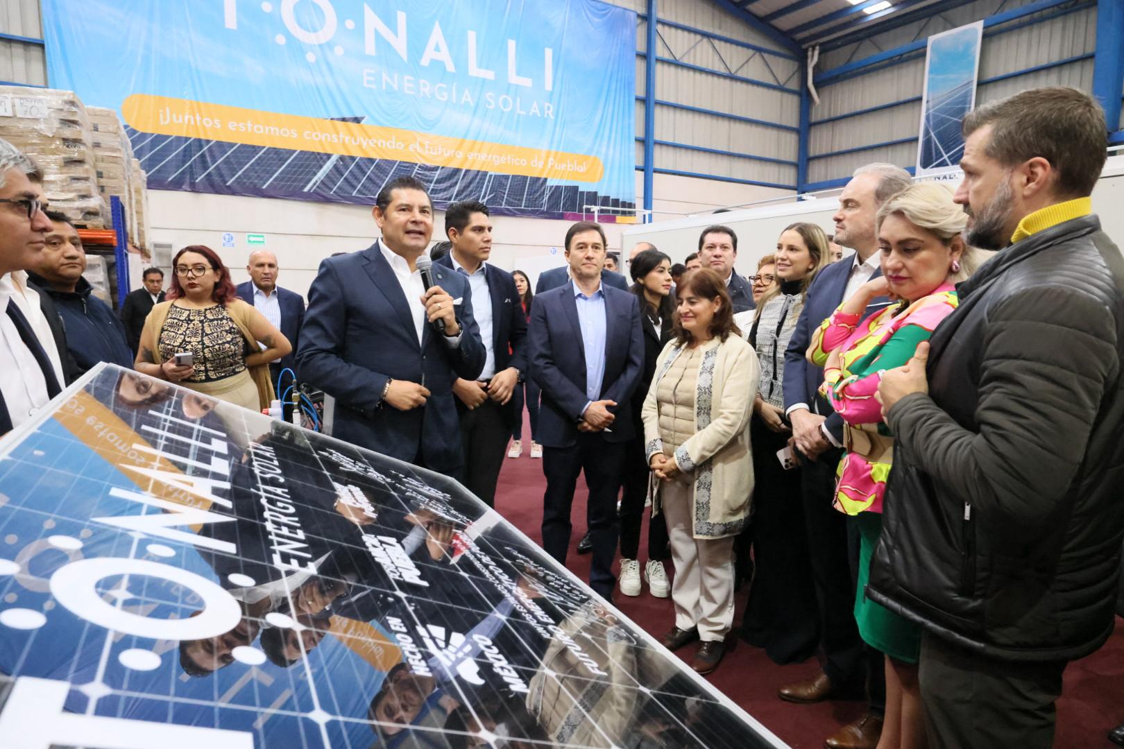 Cumple Armenta compromiso de campaña al inaugurar la Fábrica de Paneles Solares Tonalli