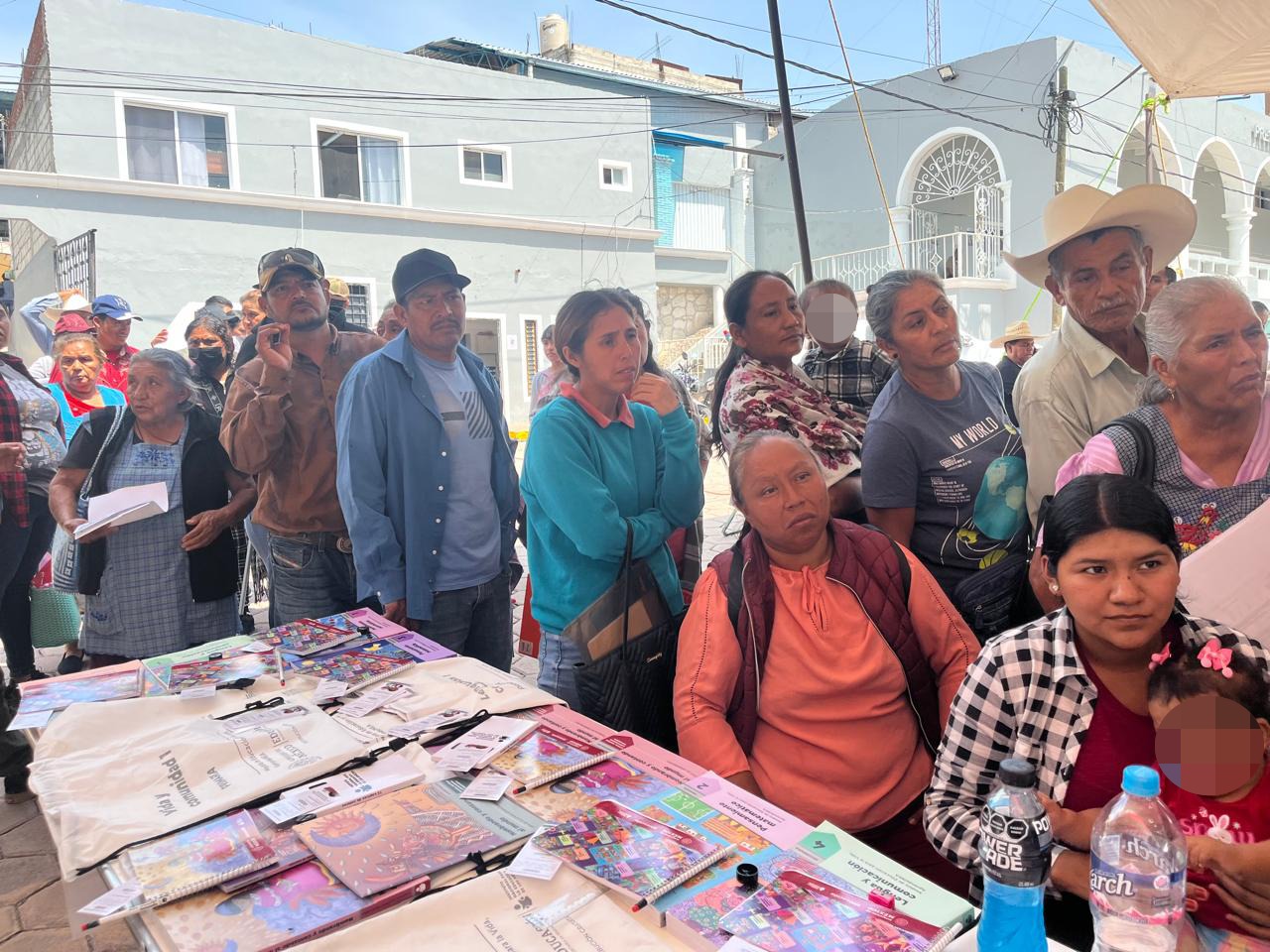 SEDIF beneficia a más de 900 personas con servicios en la Mixteca