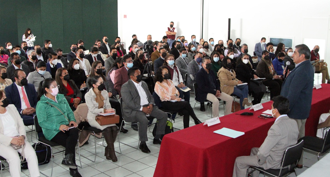 Encargado de despacho de la SEP se reúne con universidades e institutos