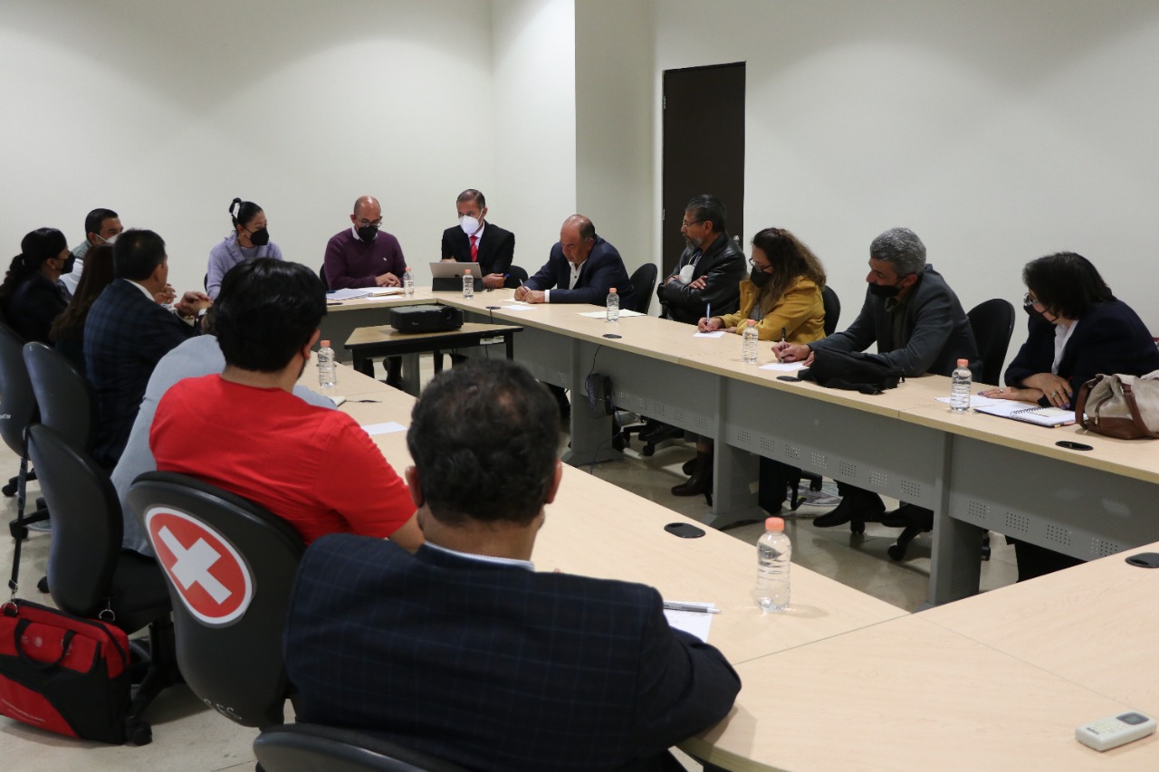 Analizarán SEP Puebla e instituciones particulares situación de egresados del área de la salud
