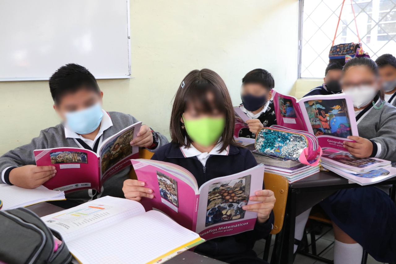 Reciben escuelas en Puebla 100% de libros de texto gratuitos: SEP
