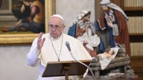 Papa Francisco regaña a quienes se van de vacaciones pese a Covid-19