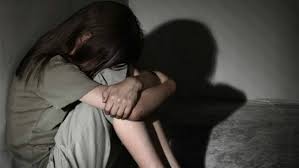 Violan y matan a niña de 7 años en ritual de fertilidad