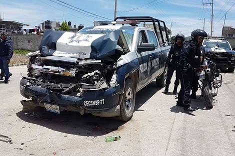 Subastan patrullas inservibles de San Martín Texmelucan