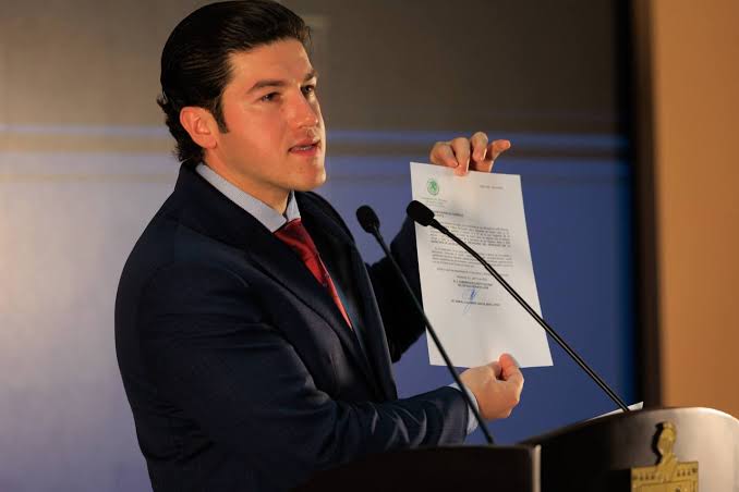 TEPJF confirma sanción contra Samuel García por uso de propaganda electoral