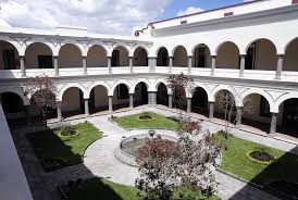 Universidad de la Salud es primera opción en Puebla: Barbosa