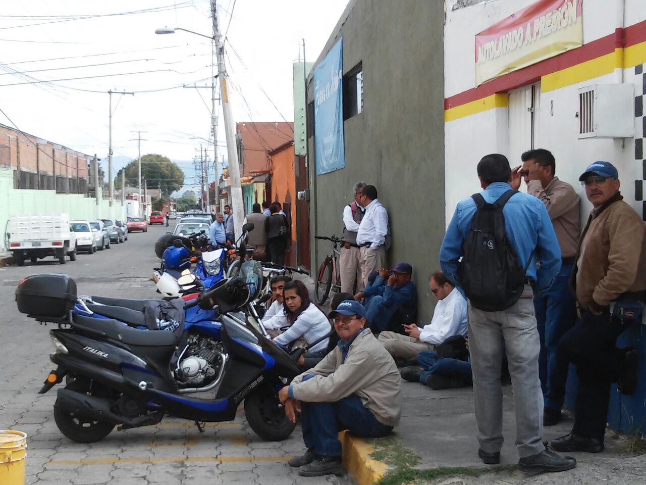 Bloquean oficinas del Sistema Operador de Atlixco