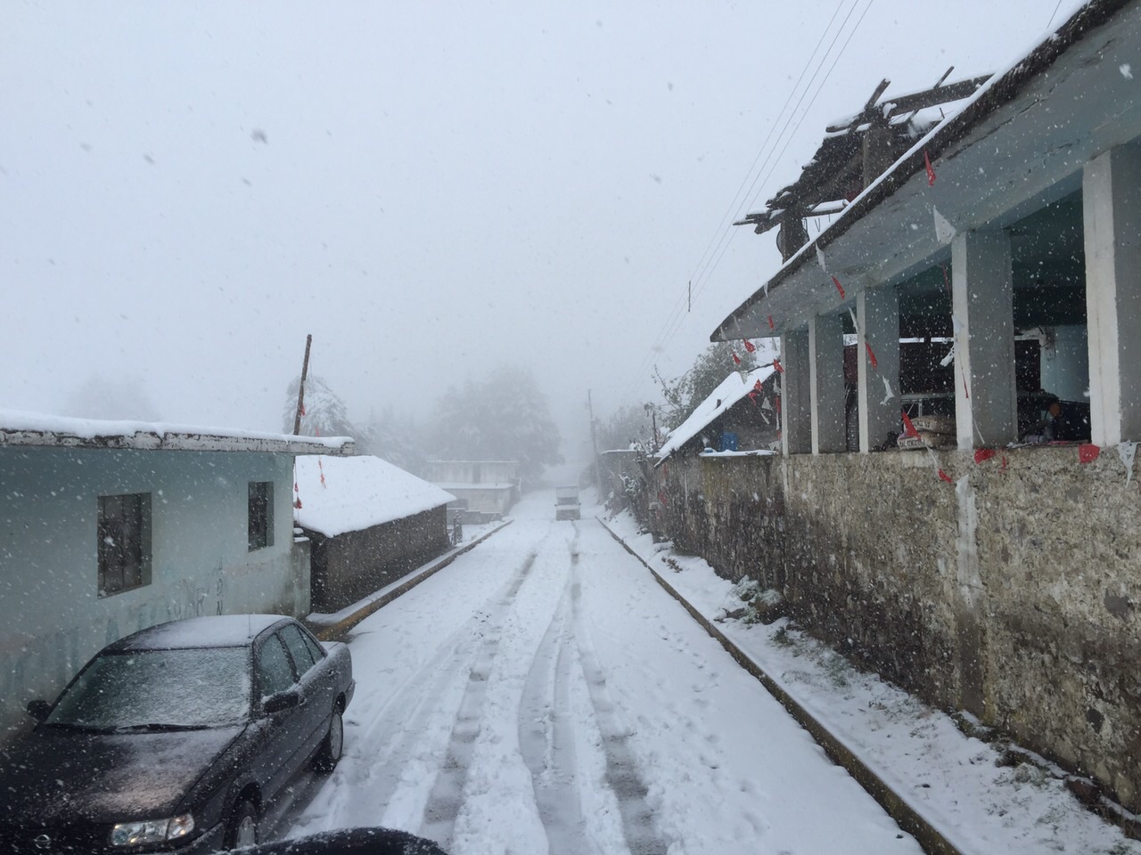 Nieva en Tlachichuca luego de 8 años; también en Río Frío  