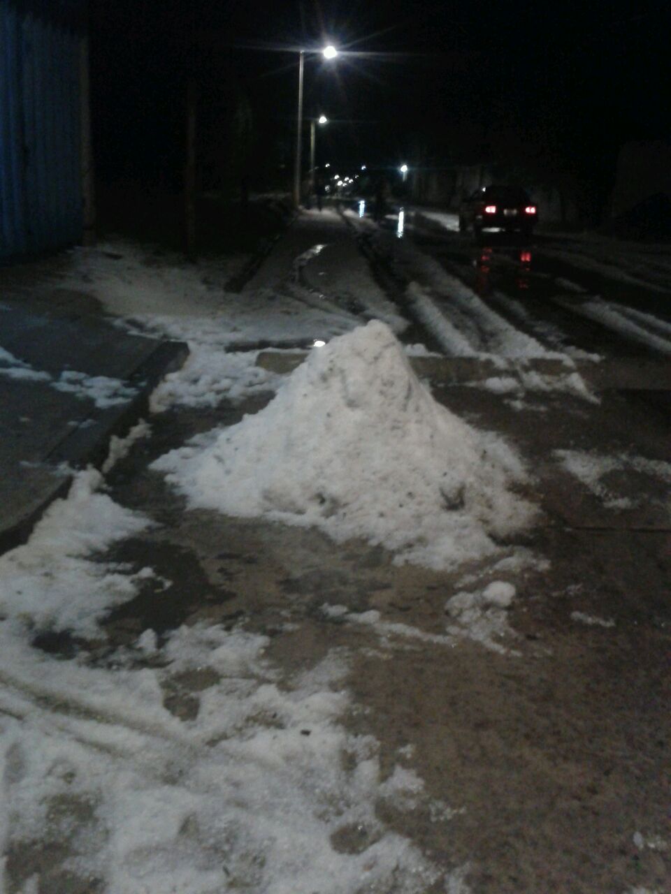 Intensa granizada daña viviendas en San Felipe Teotlalcingo