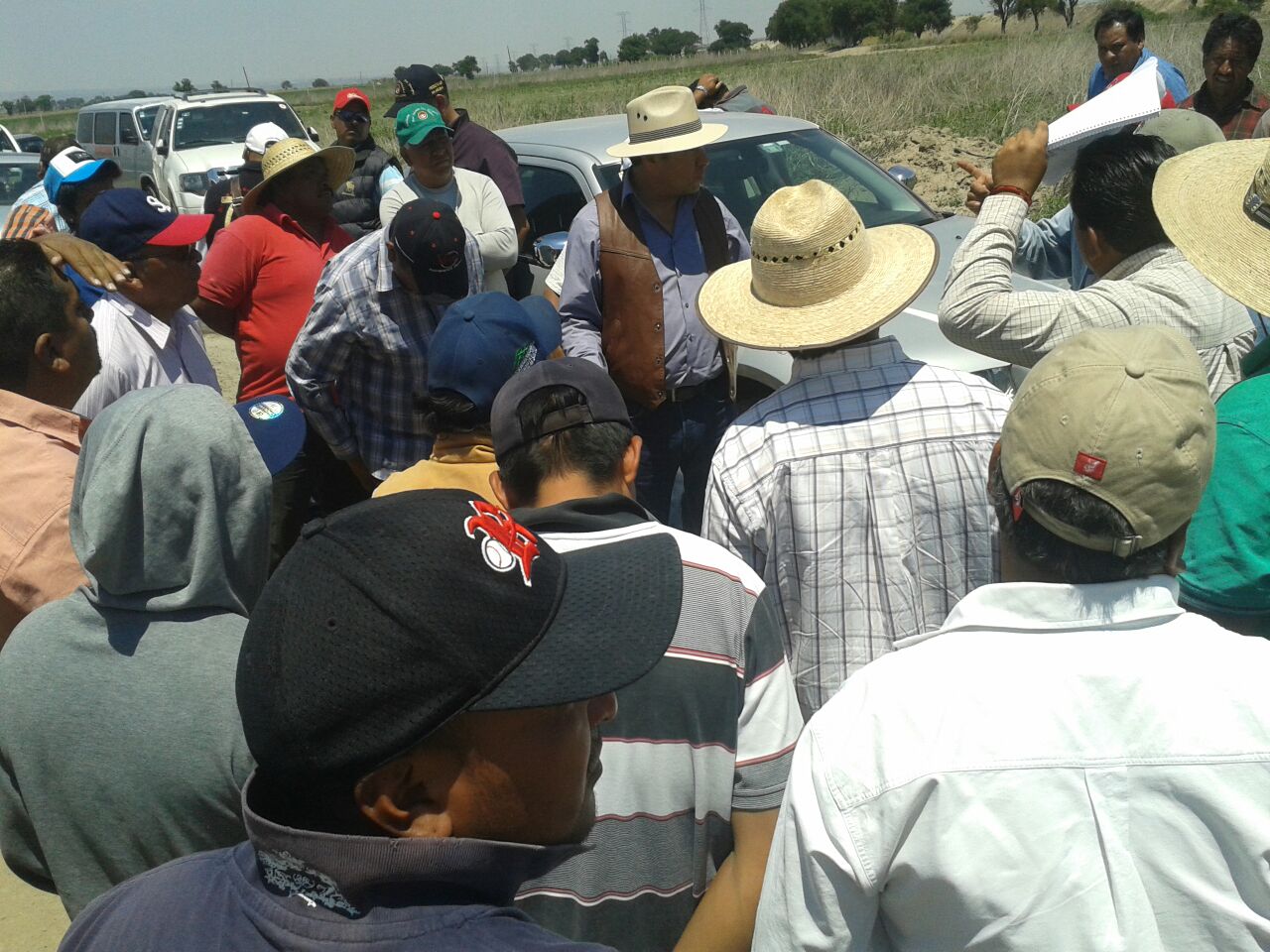 Transportistas paran labores en Audi; exigen pagos 