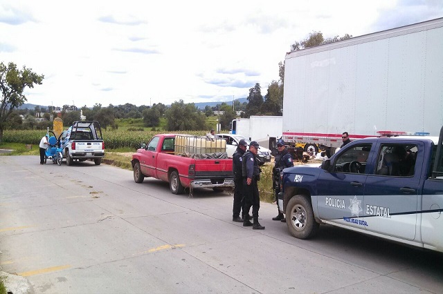 Aseguran camioneta con 800 litros de combustible robado en Tlalancaleca