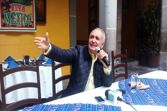 Un candidato independiente debe sacar a partidos de Los Pinos: Pedro Ferriz