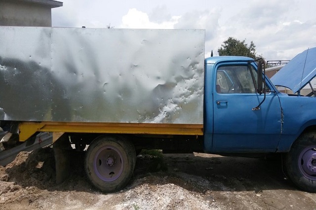 Recuperan en Tlalancaleca camioneta que transportaba 3 mil litros de combustible robado