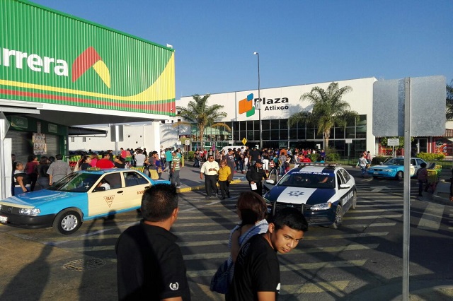 Rumores de violencia cierran comercios en municipios de Puebla
