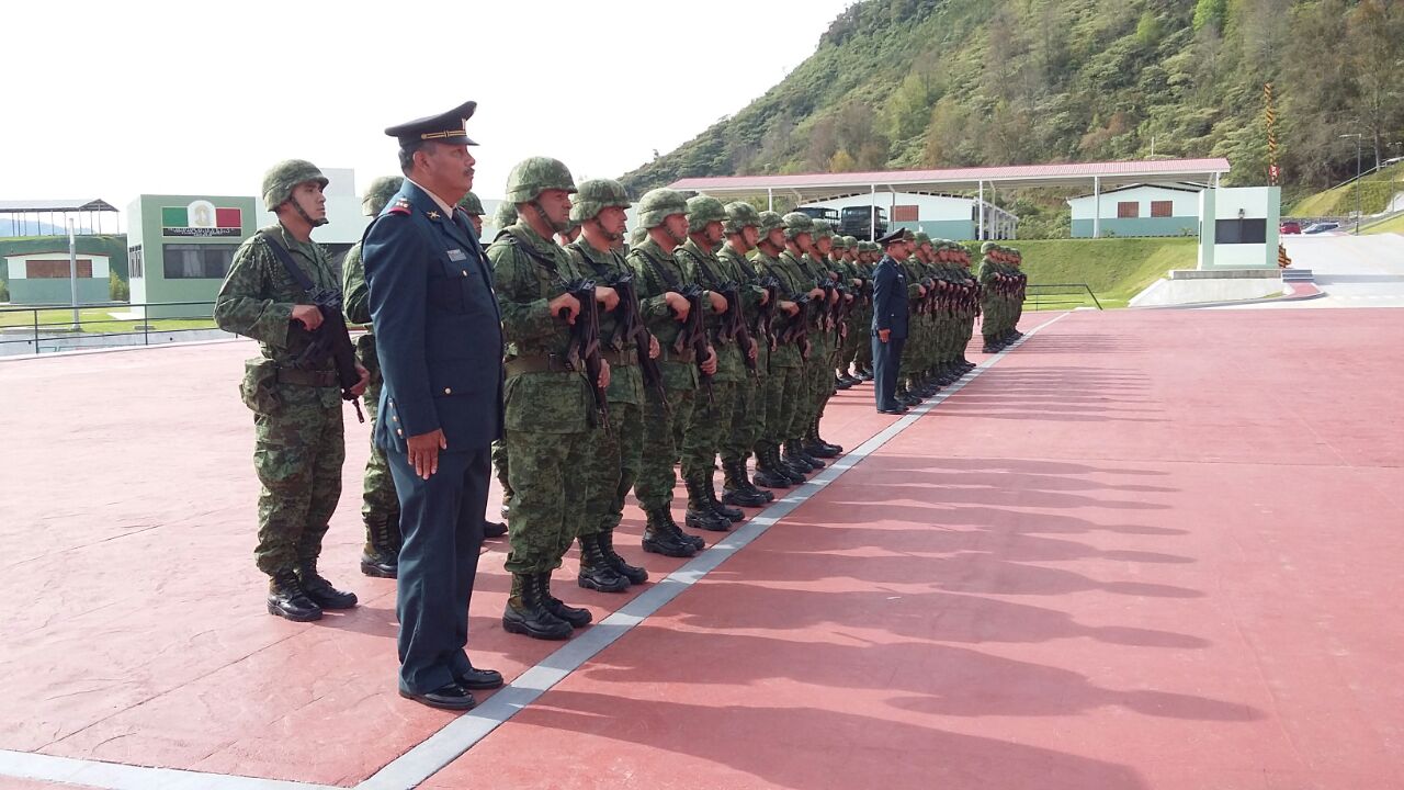 Conmemora Ayuntamiento de Xicotepec el Día del Ejército