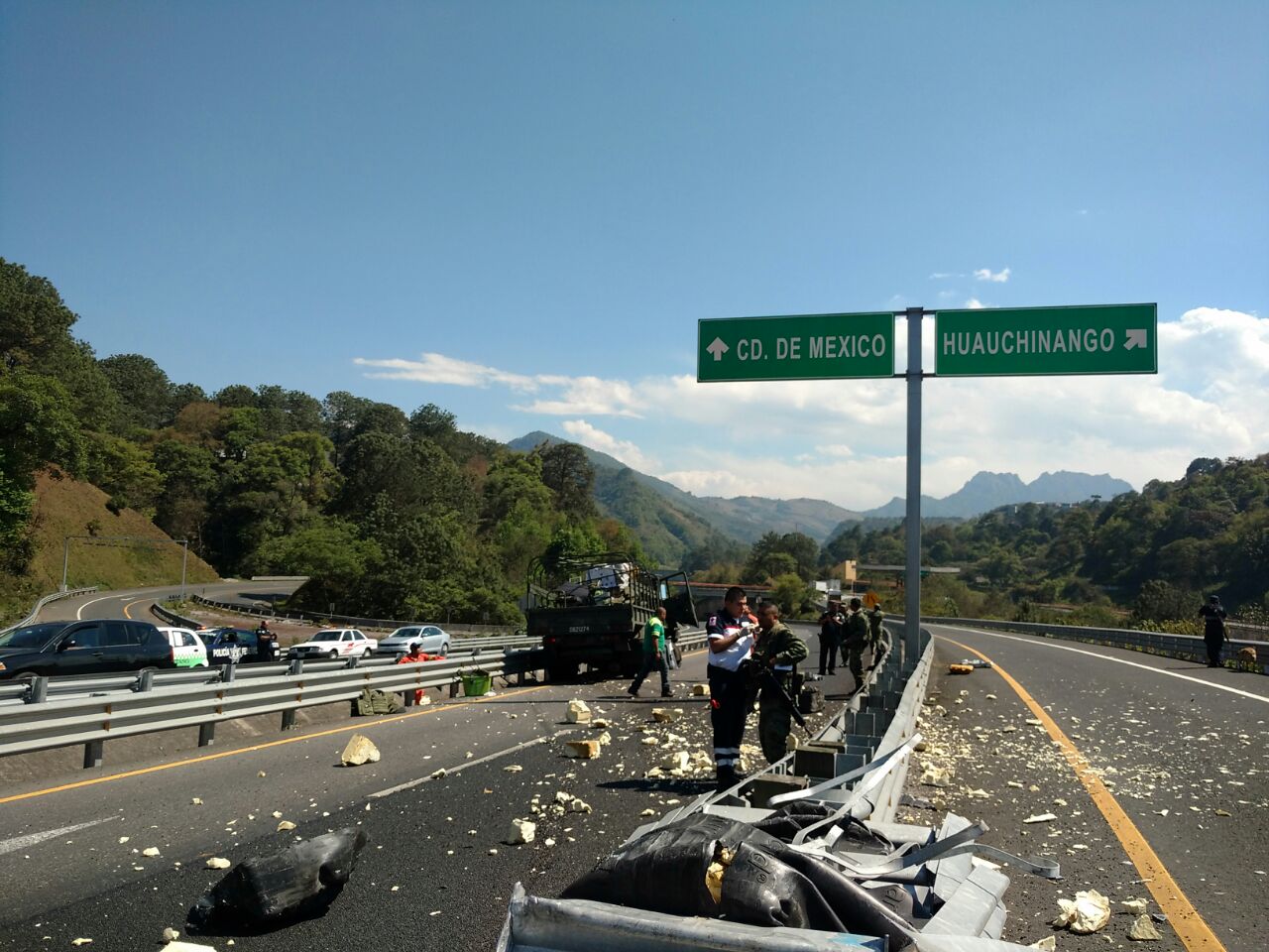 Choque de camión militar deja 5 heridos en Huauchinango