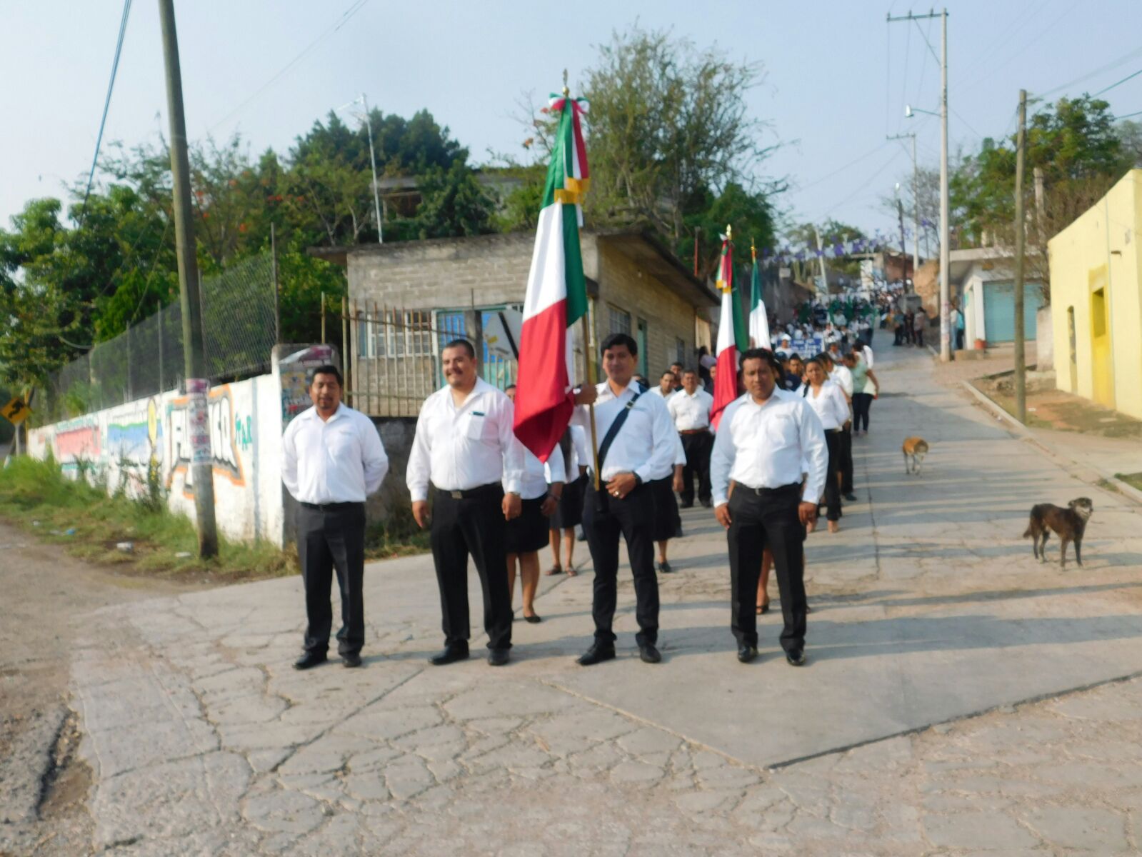 Con desfile conmemoran Batalla de Puebla en Anicano