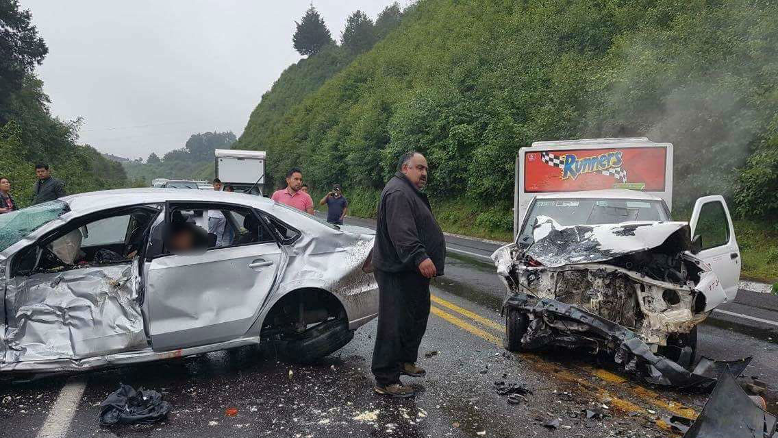 Choque deja 2 muertos y un par de heridos en Atempan