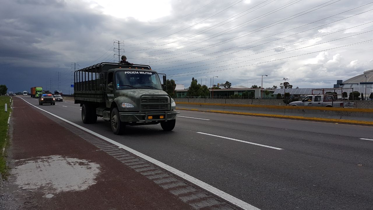 Decomisan 6 vehículos con combustible robado, en Texmelucan