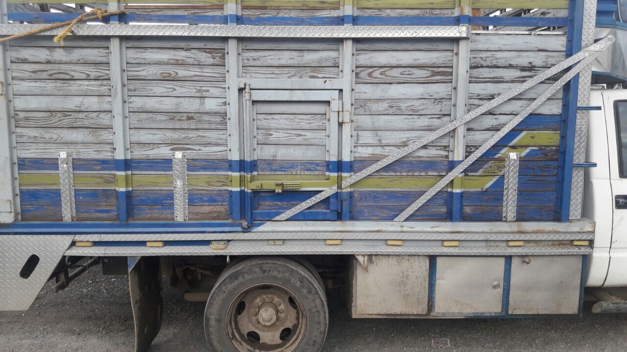 Policía recupera camionetas y combustible ilícito en Texmelucan