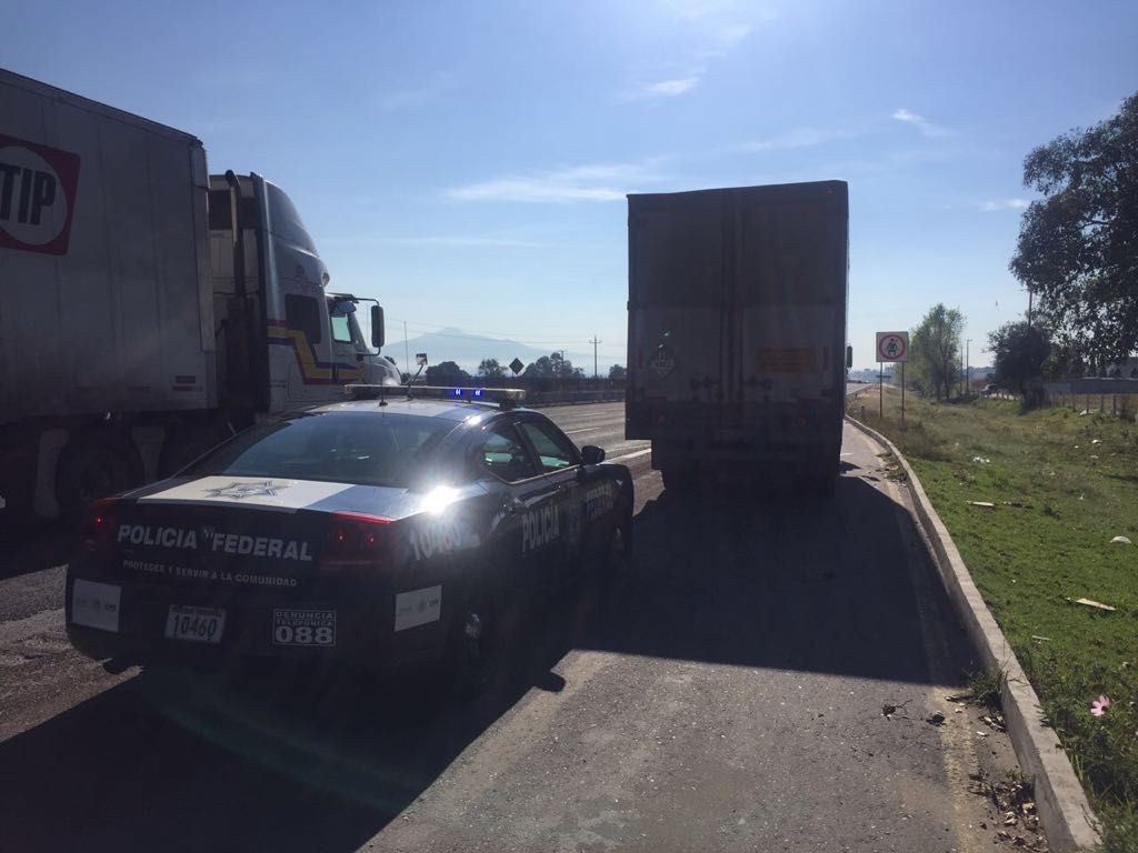 Policía Federal frustra robo de tractocamión en la México-Puebla
