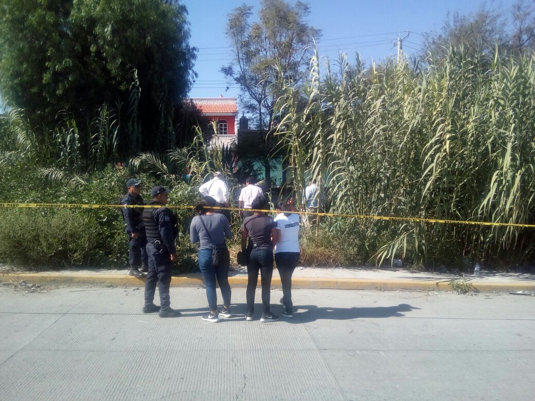 Cadáver de hombre vestido de mujer es hallado en Tehuacán