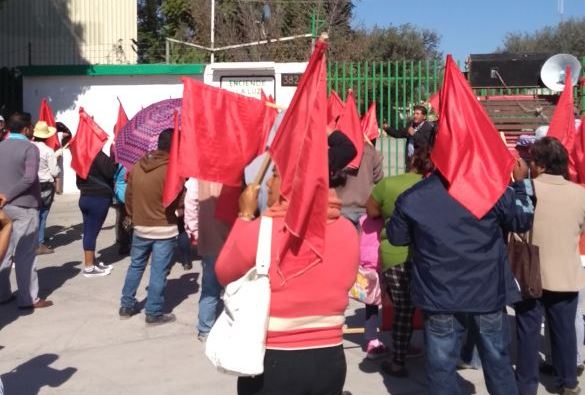 Protestan ante CFE por más electrificación en Tehuacán