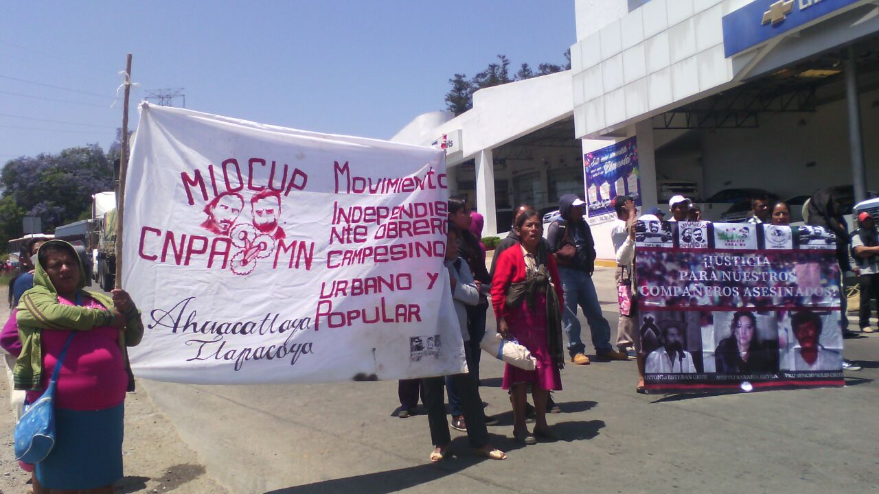 Manifestación contra megaproyectos invade Huauchinango
