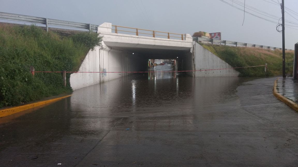 Desazolvan zonas federales de Texmelucan para evitar inundaciones