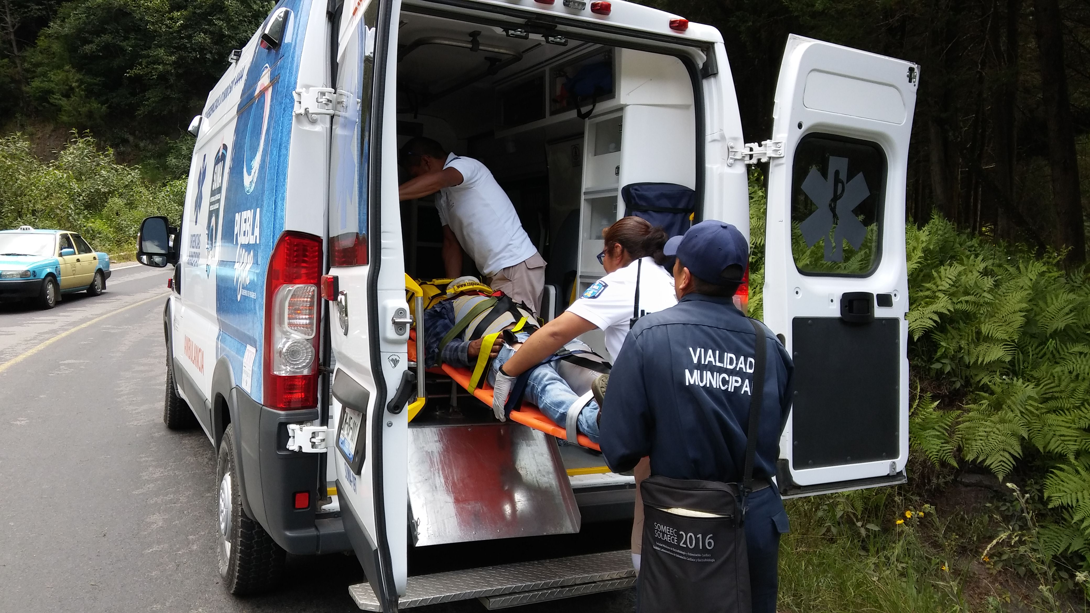 Detienen a ladrón que chocó contra camioneta en Sierra Norte