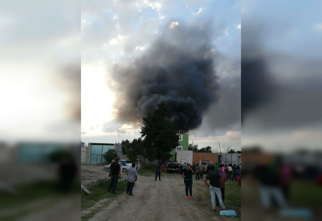 VIDEO: Arde bodega de huachicol en La Purísima de Texmelucan