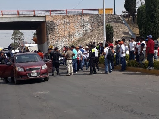 Asaltaban con arma de juguete a comerciantes en Texmelucan