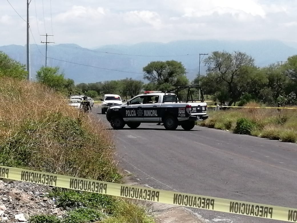 Semicalcinado y con tiros a la cabeza, tiran cuerpo en Tehuacán