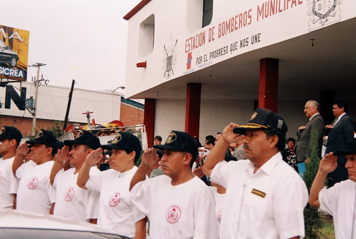 Bomberos de Texmelucan celebran su día, buscan subsanar carencias