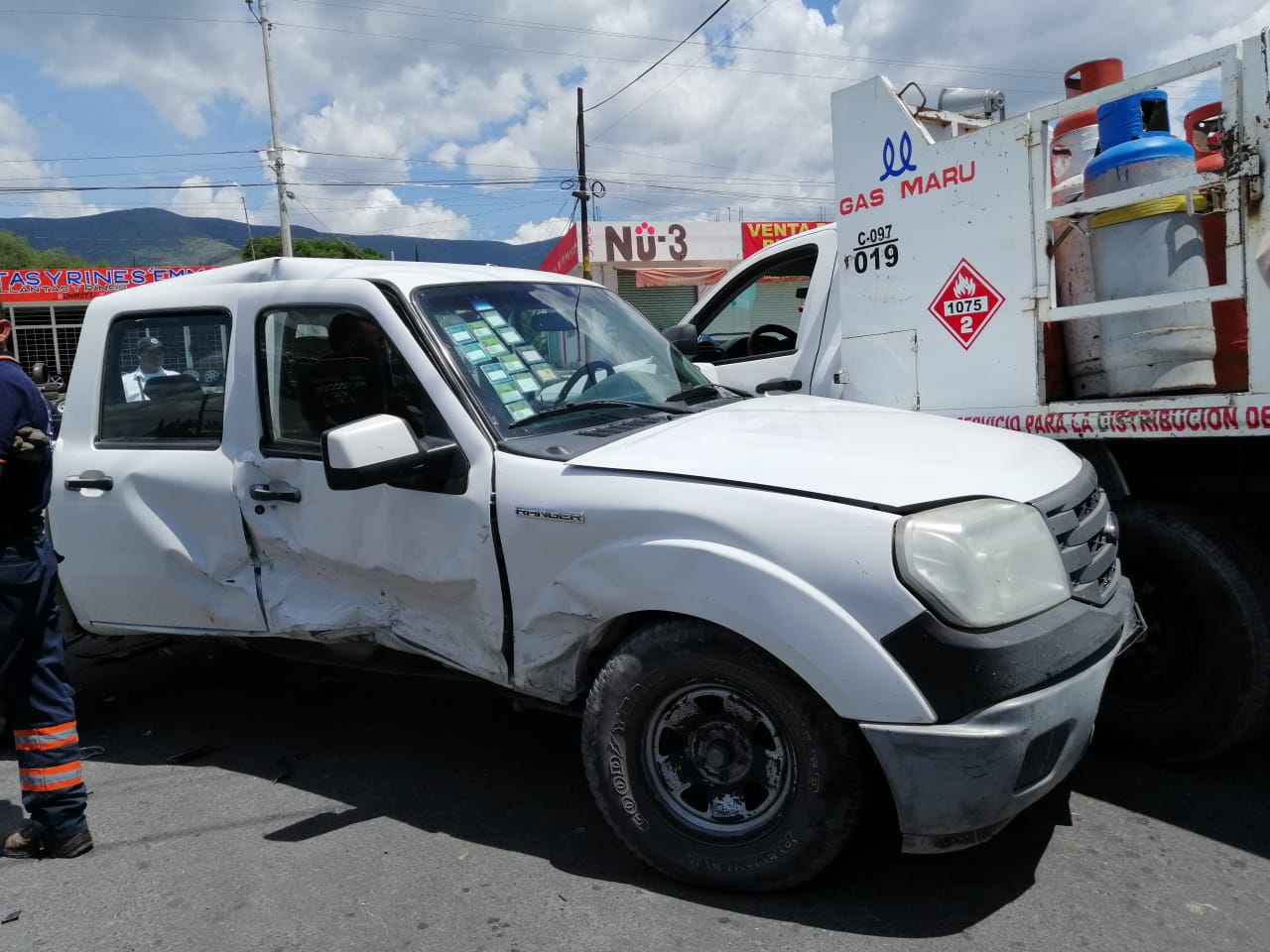 Cinco lesionados deja accidente automovilístico en Tecamachalco