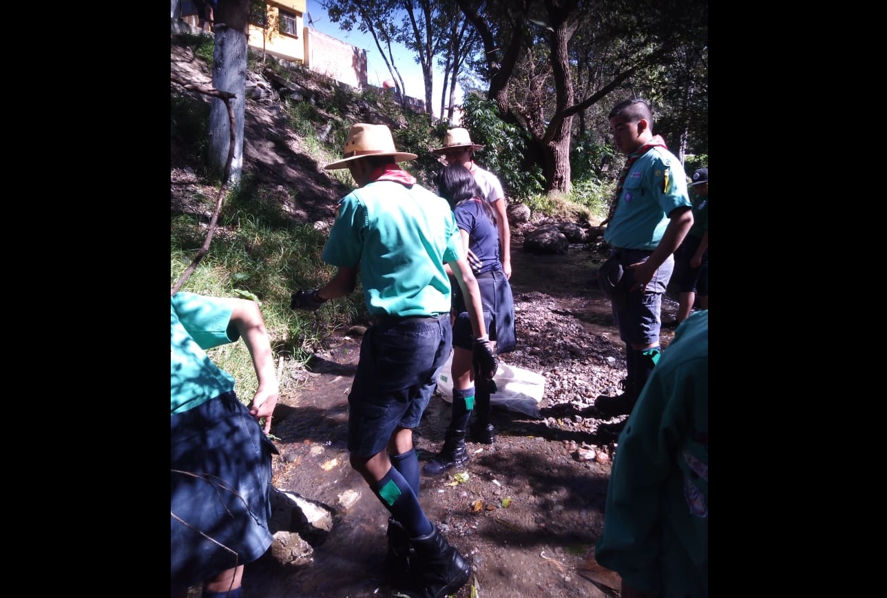 Retiran una tonelada de basura en afluentes de Teotlalcingo