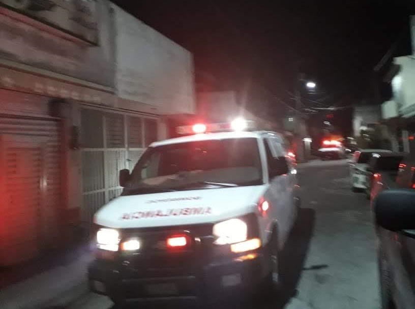 Por sospechoso, lo golpean y lo entregan a la policía en Texmelucan