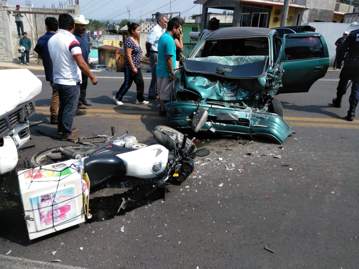 Exceso de velocidad y alcohol provocan accidente vial en Xiutetelco