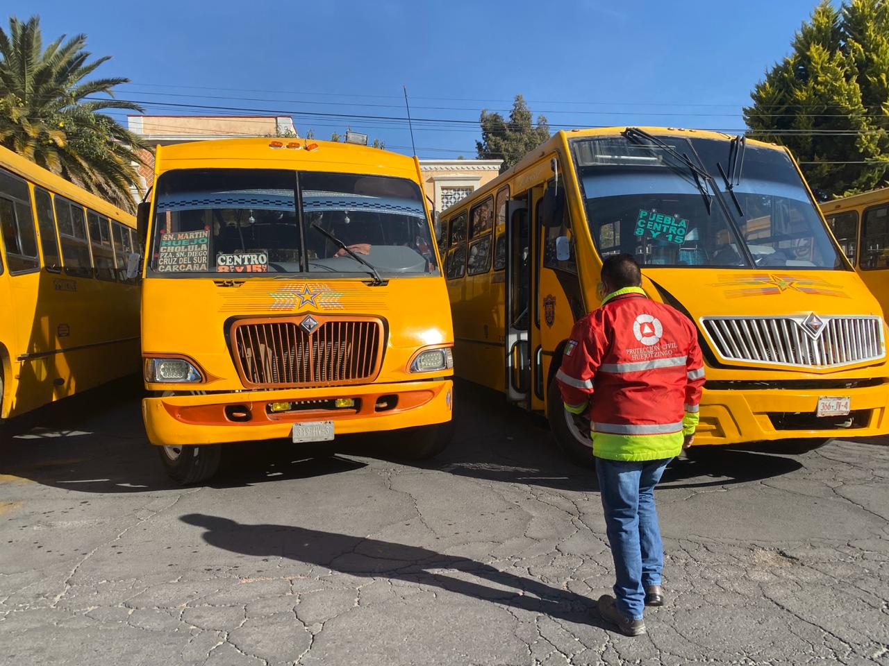 Refuerzan sanitización del transporte público de Huejotzingo