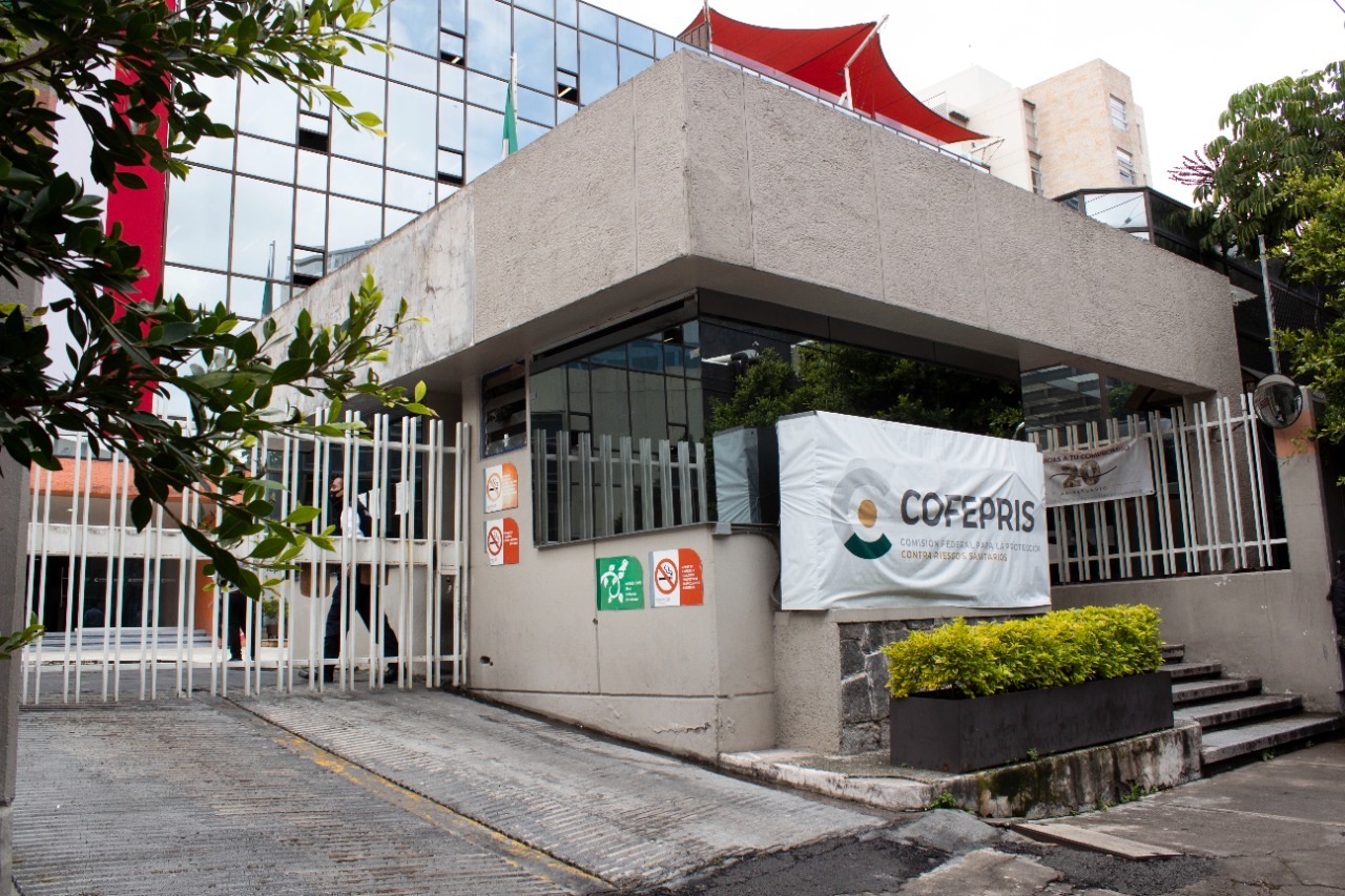 Cofepris ha destituido a 43 funcionarios por corrupción