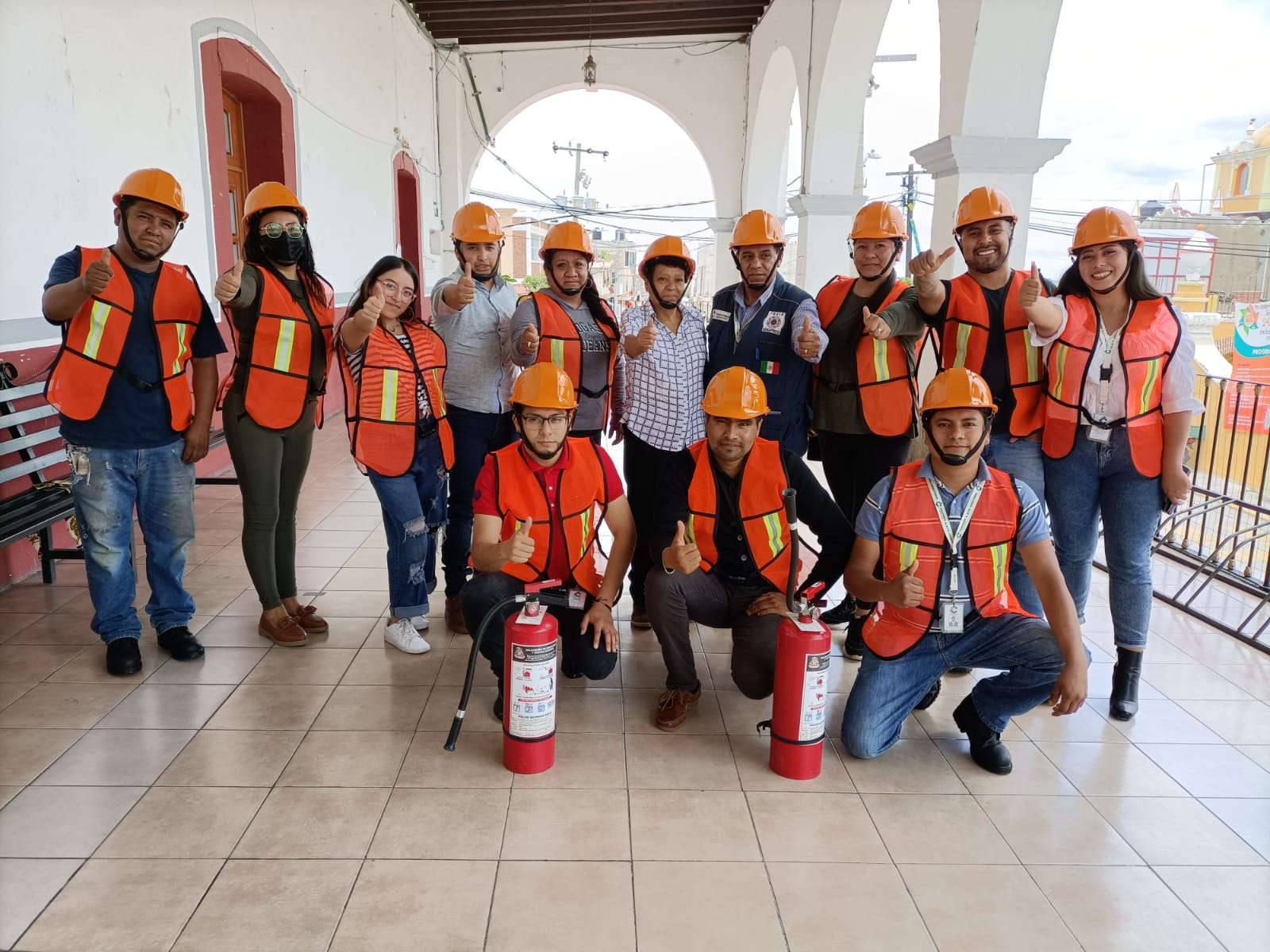 Tras capacitación entregan equipo a brigadas contra incendios en Chiautzingo