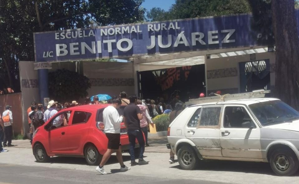 Abren investigación por novatada en la Normal Rural de Panotla